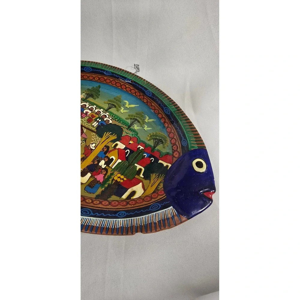 Vtg Mexican family storyteller fish‎ terracotta wall art hand painted plate